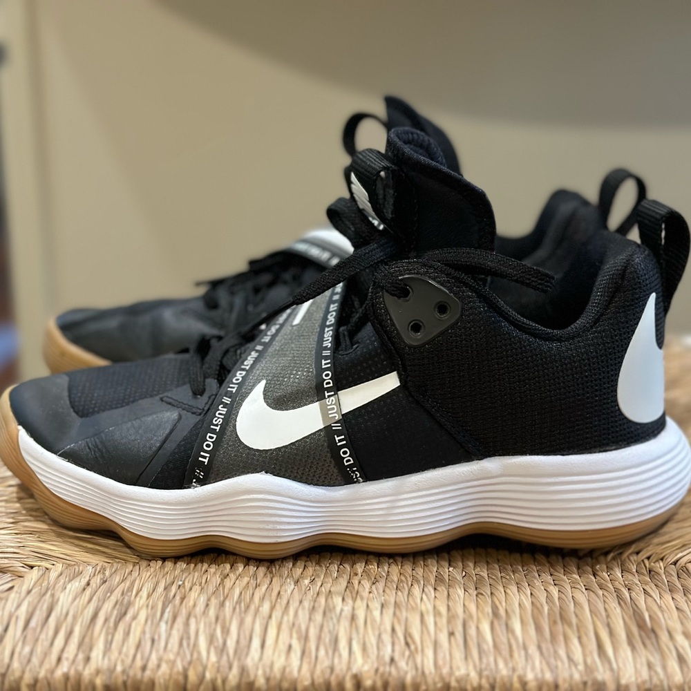 Women’s Nike React Hyperset Volleyball Shoes